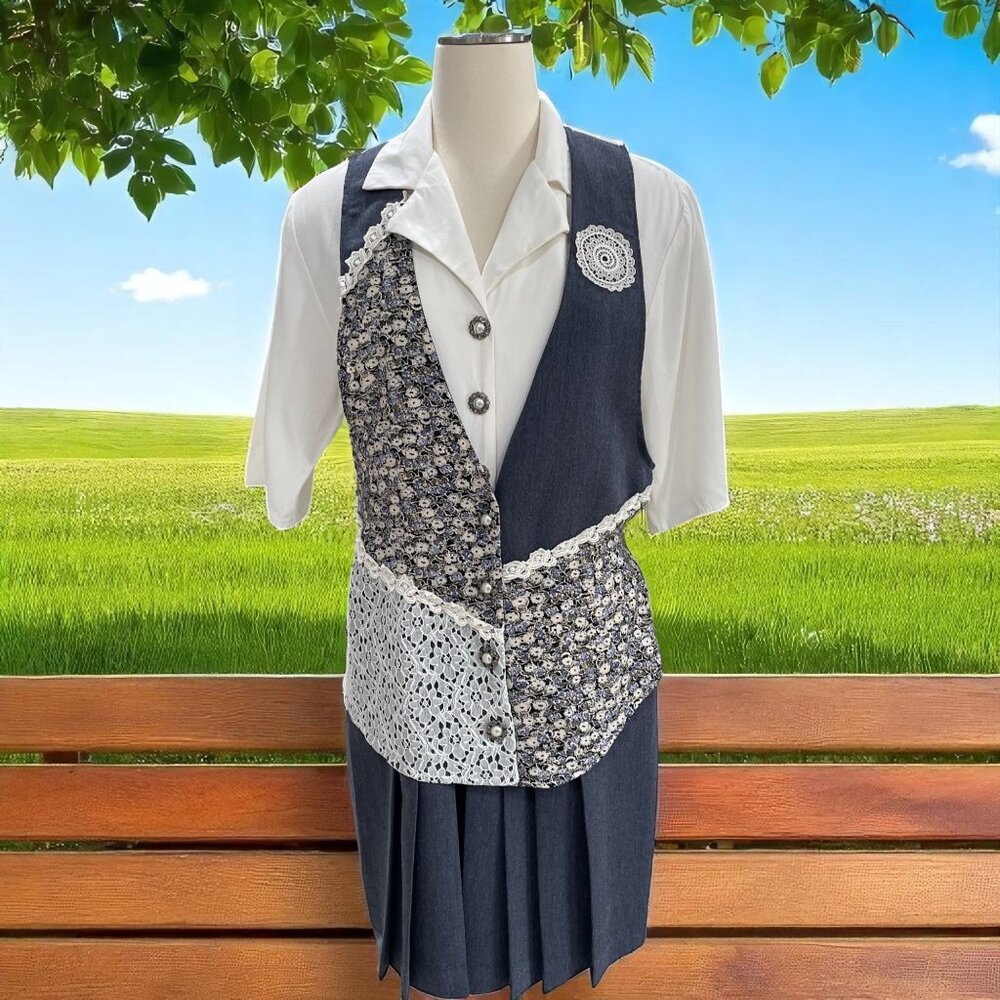 XTRMZ Vintage 90s‎ Cottagecore 3 Piece Set Vest Blouse Pleated Skirt Size 9/10